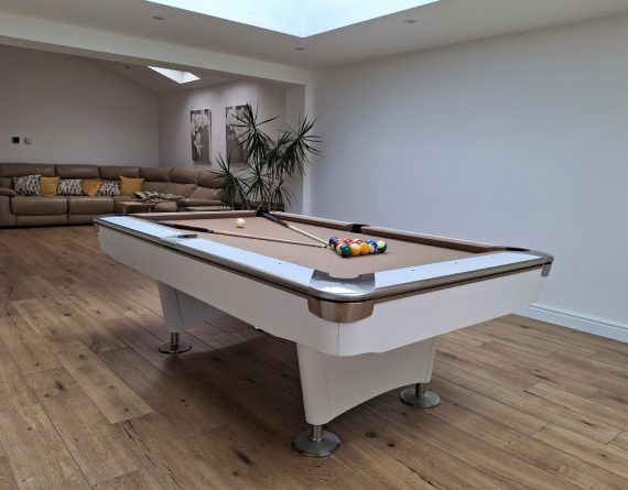 Signature Lincoln American Pool Table: White - 7ft, 8ft, 9ft - Image 4