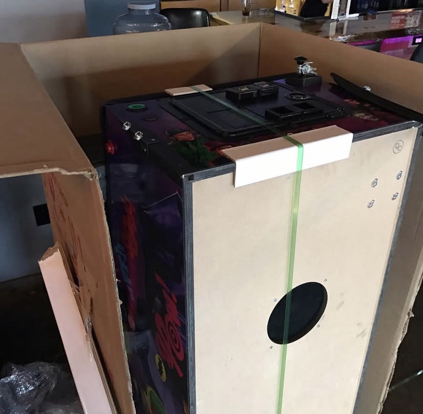 Batman 66 Premium Pinball Machine - Image 10