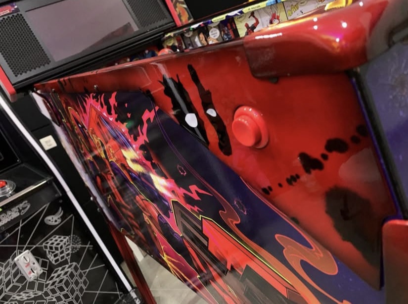 Deadpool Pro Pinball Machine by Stern - Image 9