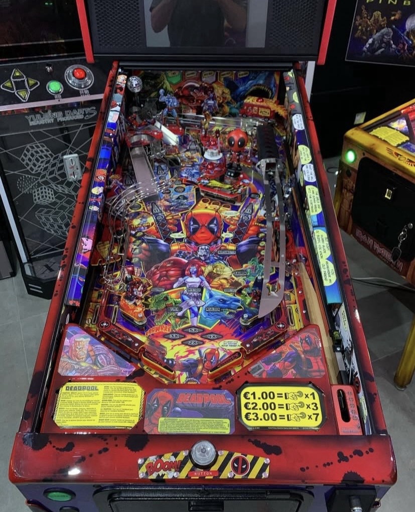 Deadpool Pro Pinball Machine by Stern - Image 6