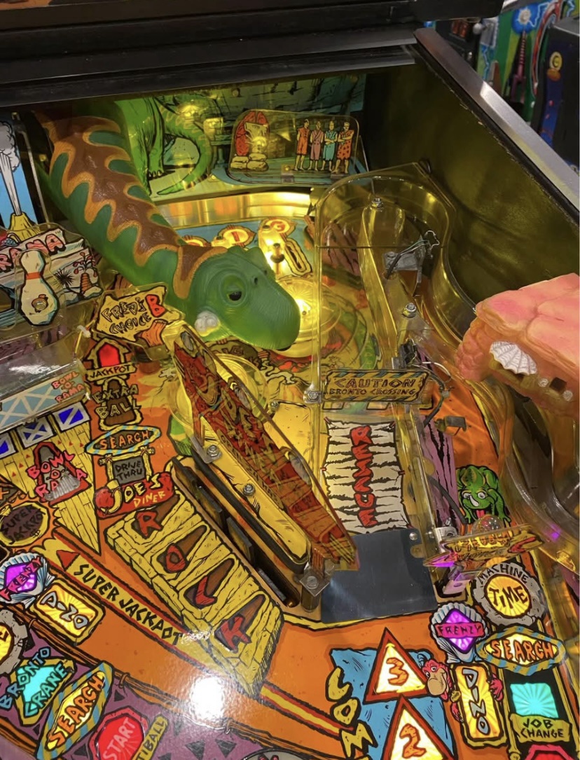 Flintstones Pinball Machine - Image 11
