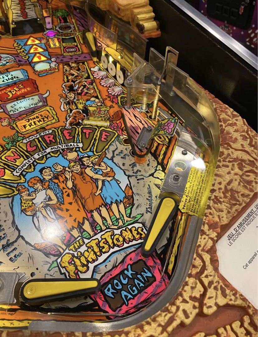 Flintstones Pinball Machine - Image 8