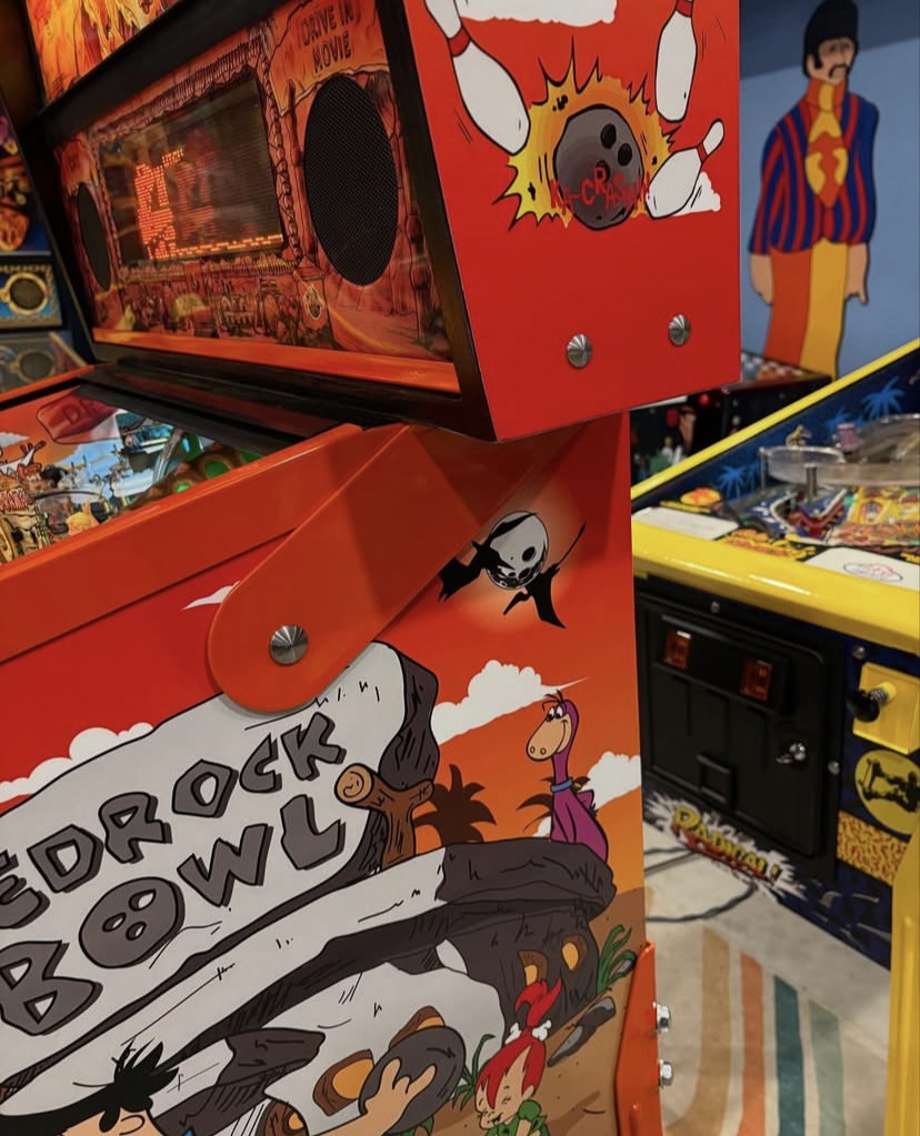 Flintstones Pinball Machine - Image 23