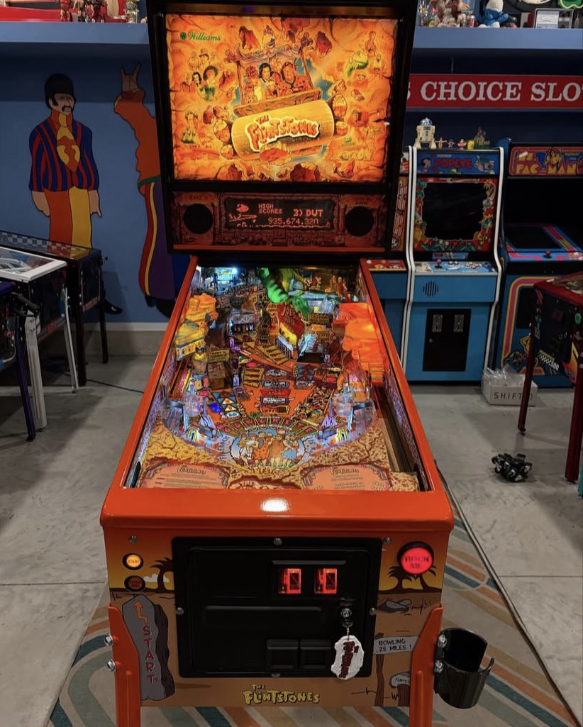 Flintstones Pinball Machine - Image 12