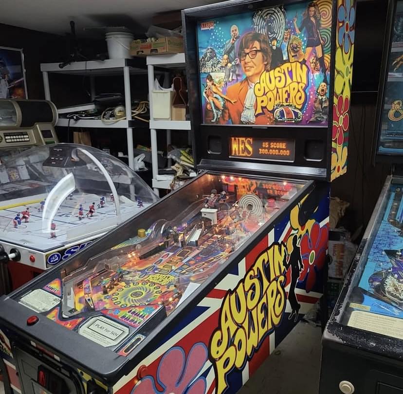 Austin Powers Pinball Machine - Image 2